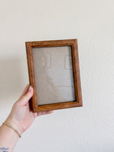 Load image into Gallery viewer, Wooden 5x7 Frame
