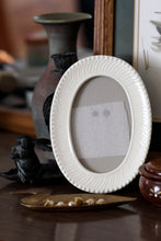 Load image into Gallery viewer, Ceramic Oval Photo Frame
