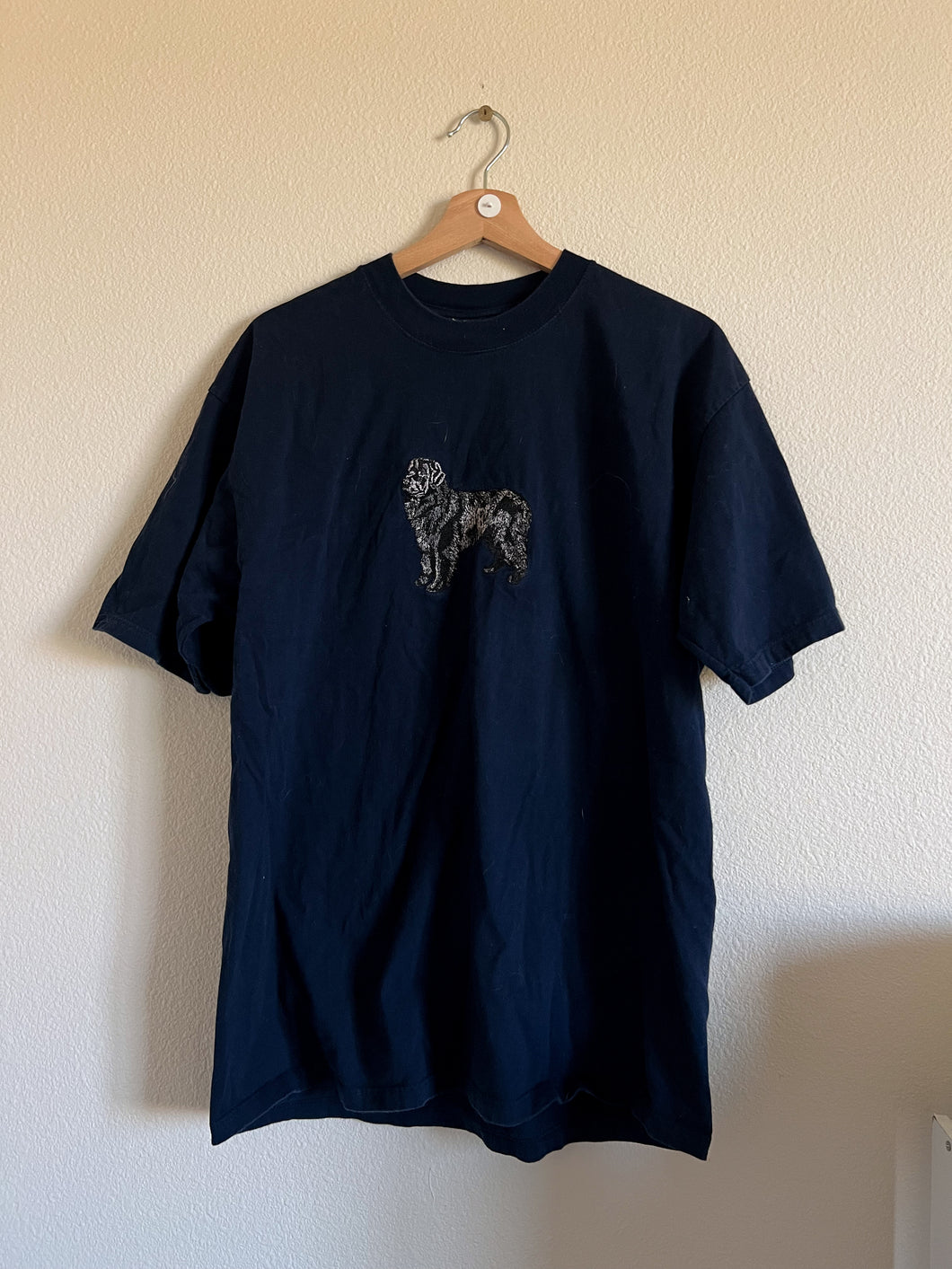 Embroidered Dog T-shirt - XL