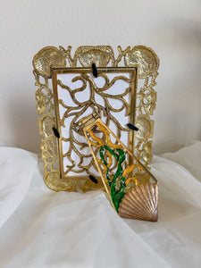 Gold Seashell Frame