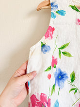 Load image into Gallery viewer, Floral Linen Tank - Size 1X
