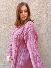 Load image into Gallery viewer, Mauve Cable-Knit Sweater - size M/L
