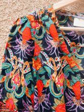 Load image into Gallery viewer, Maeve by Anthropologie Carter Blouse - Size 6
