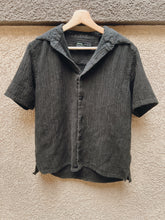 Load image into Gallery viewer, Textured Black Button up - Size M
