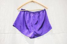 Load image into Gallery viewer, Purple Silk Pajama Set - Size Medium
